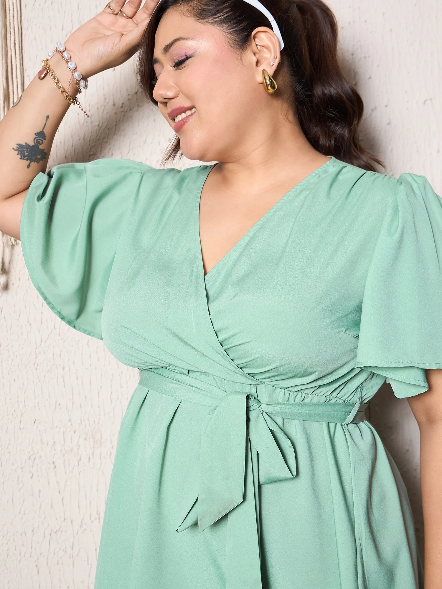 Berrylush Curve Women Solid Green V-Neck Flared Sleeves Waist Tie-Up Pleated Regular Empire Top