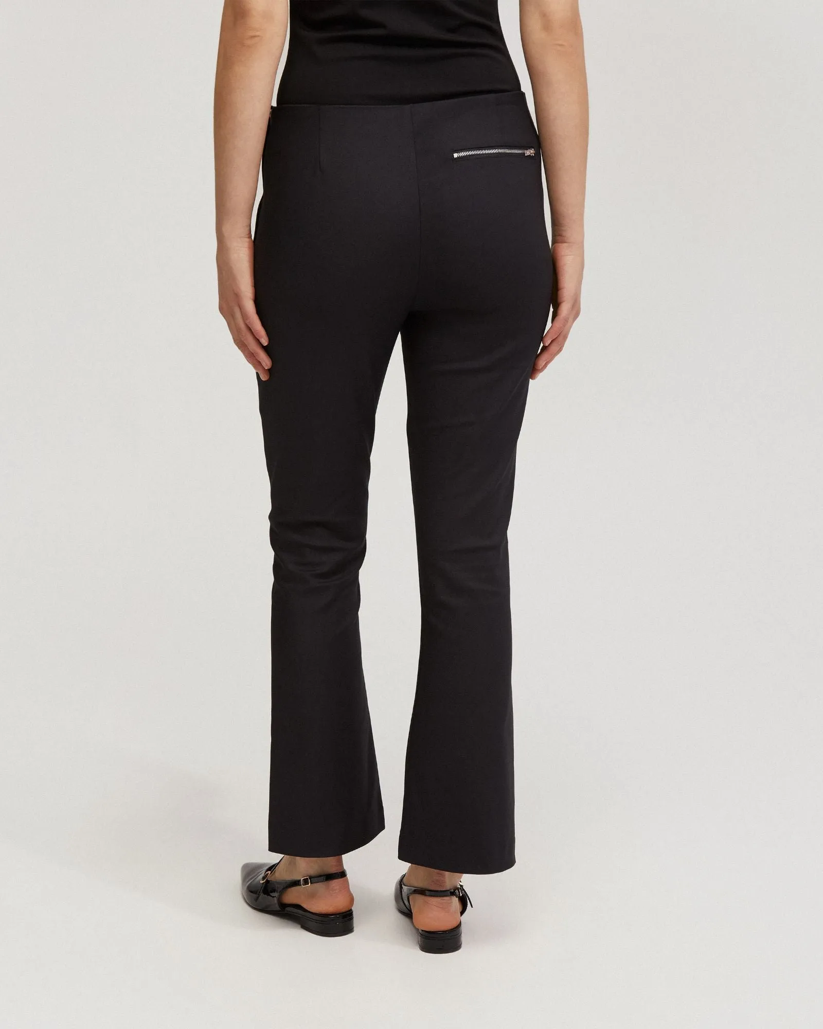 Blade Cropped Flared Pants