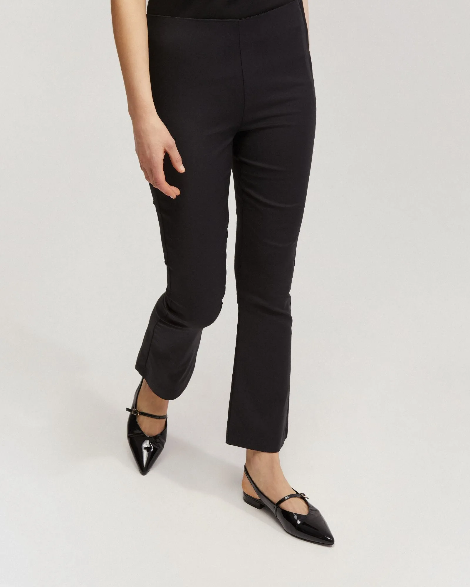Blade Cropped Flared Pants