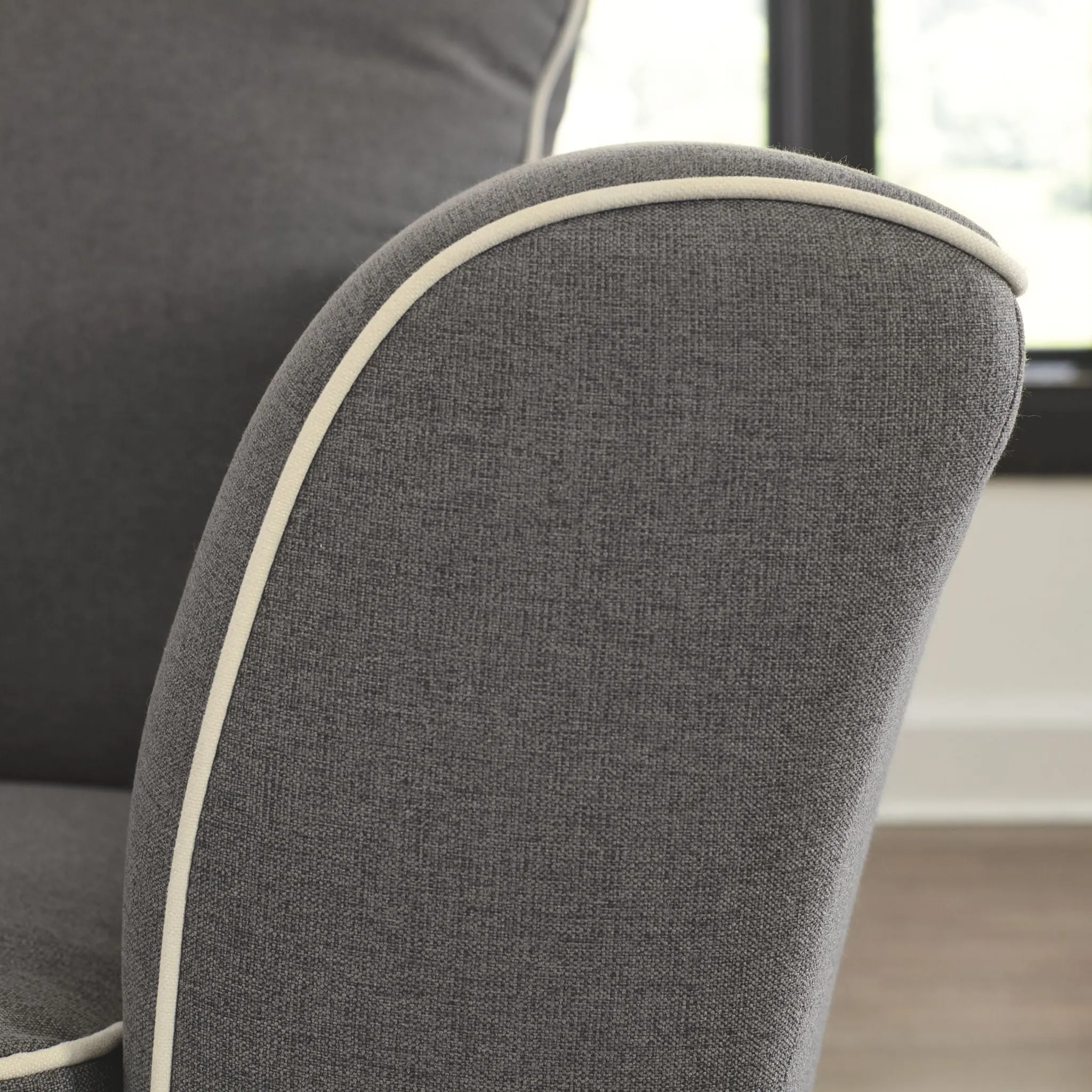 Domani Chair
