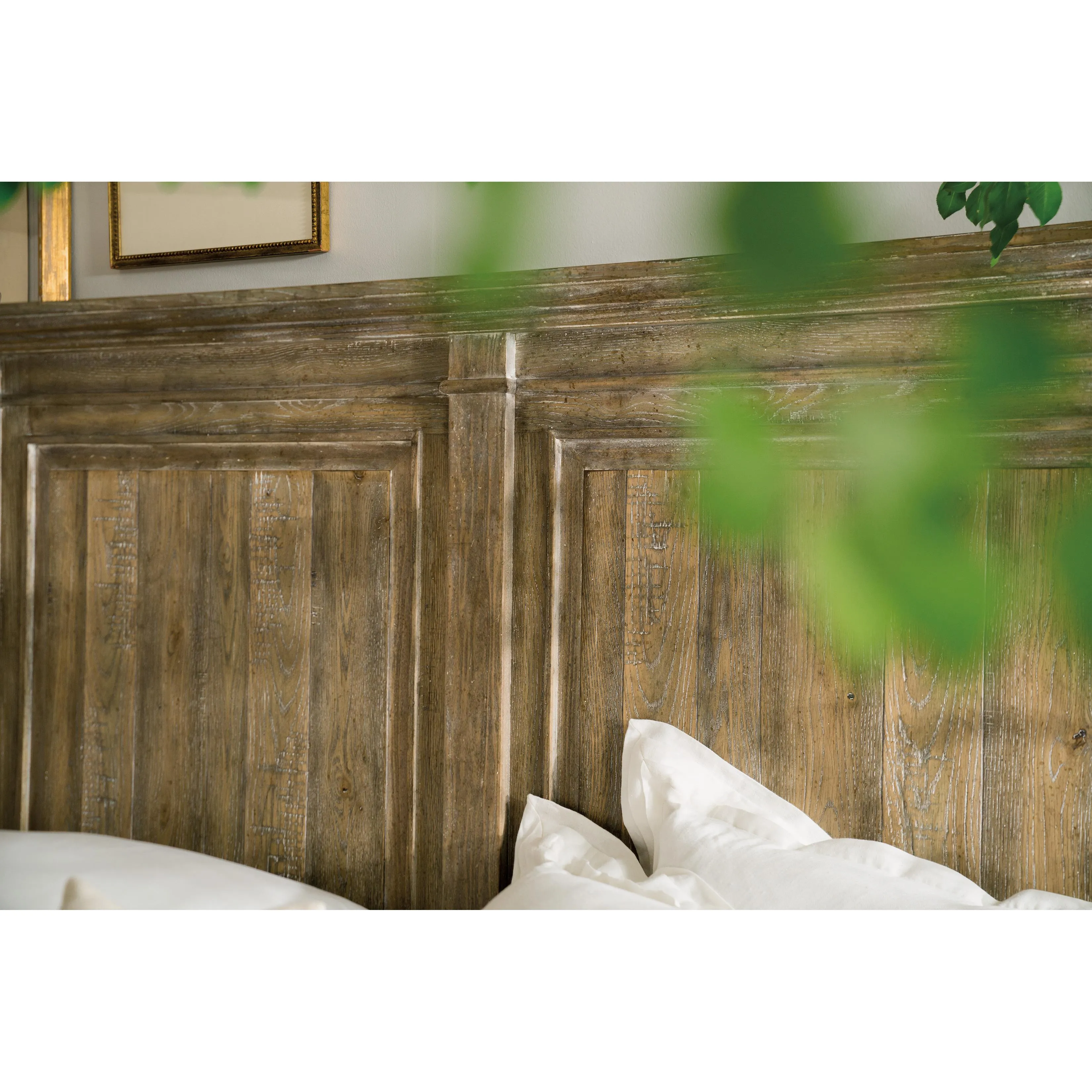 Hooker Furniture 5750-90266-MWD Boheme Laurier King Panel Bed