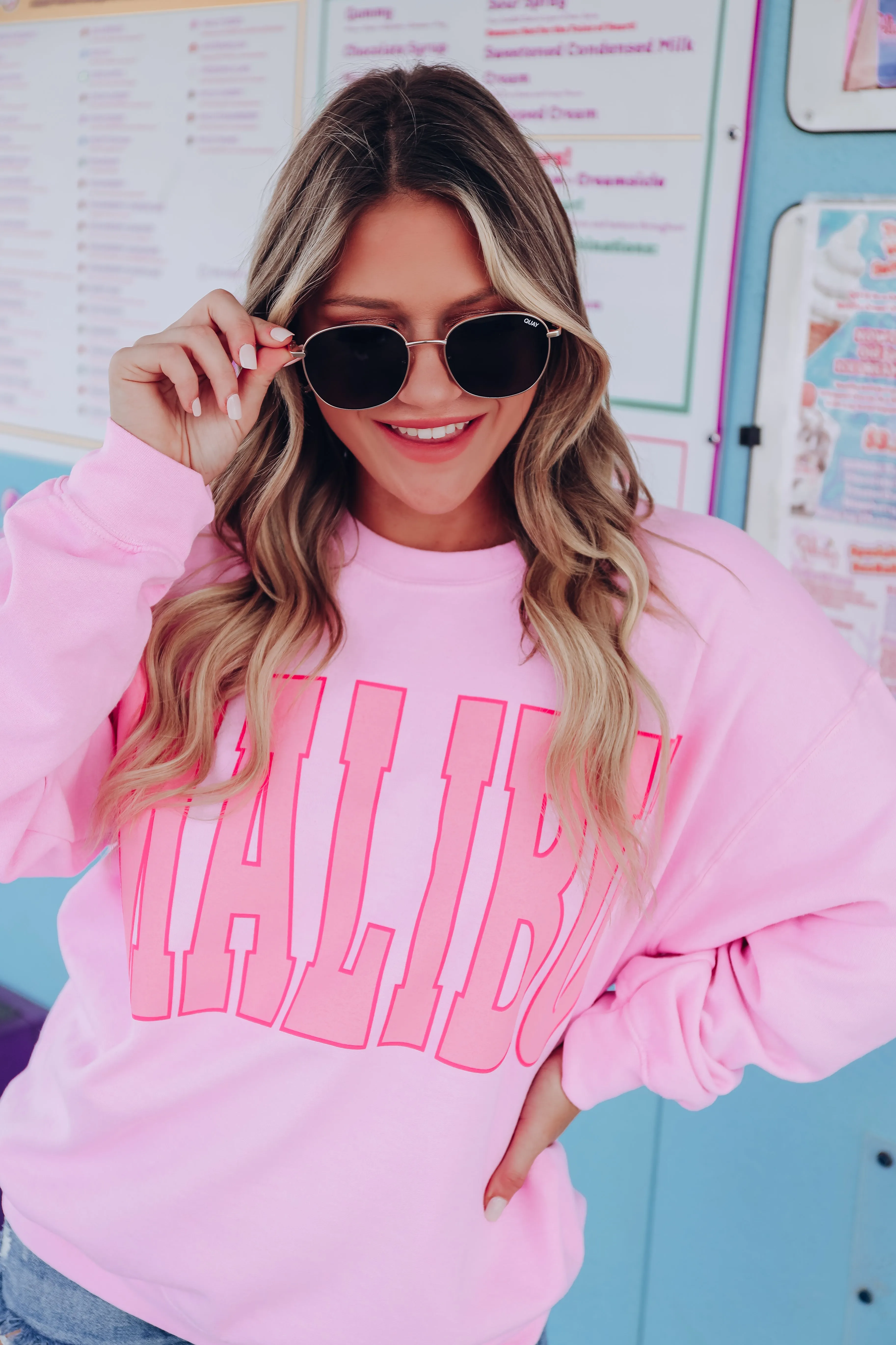 Malibu Graphic Sweatshirt - Pink