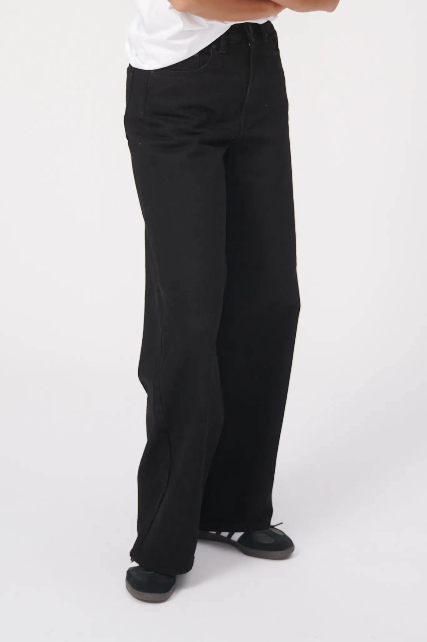 Performance Wide Jeans - Black Denim