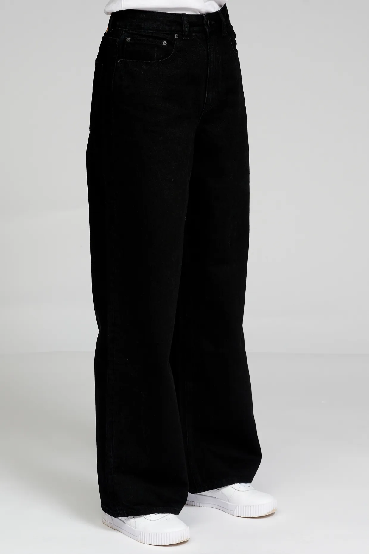 Performance Wide Jeans - Black Denim