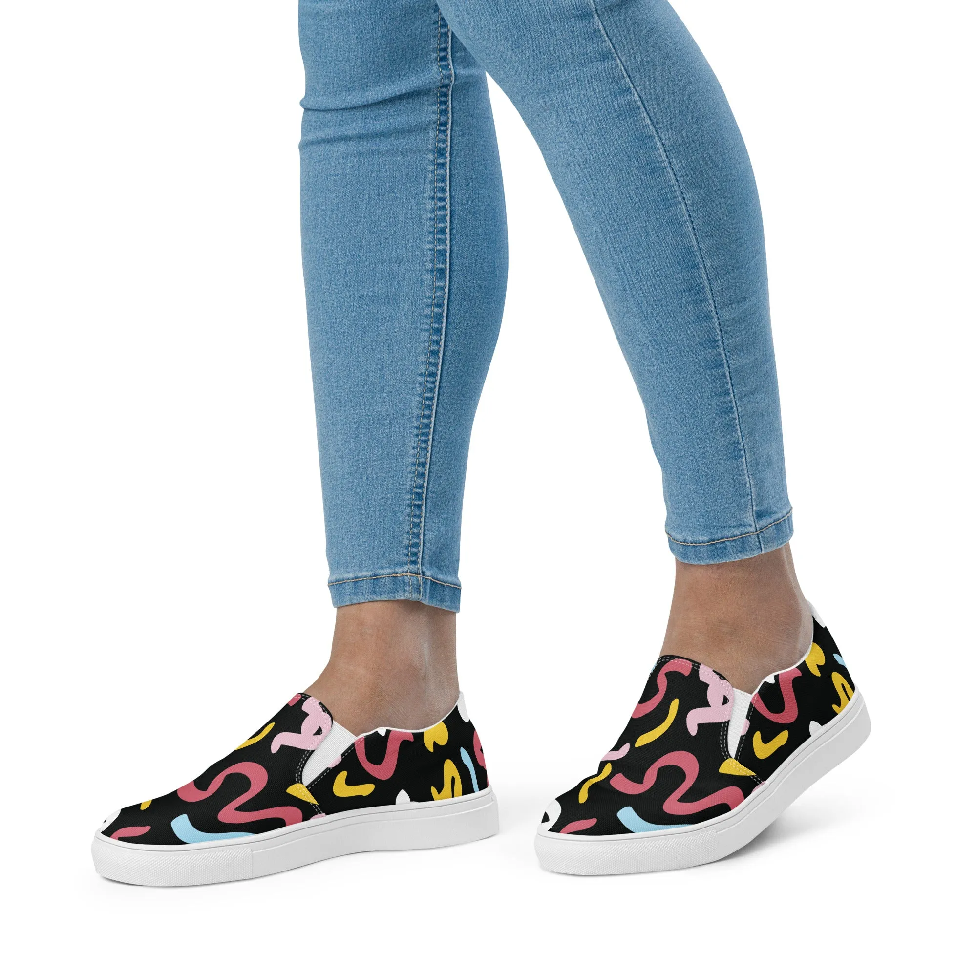 QUANTUM Women’s Slip-On Canvas Shoes