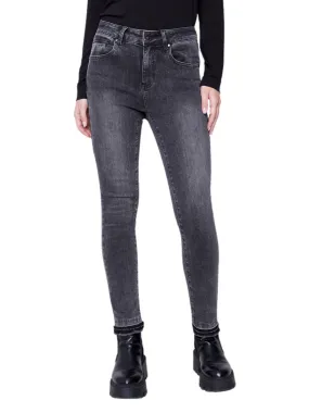 Skinny Leg Jean with Bottom Chain Detail