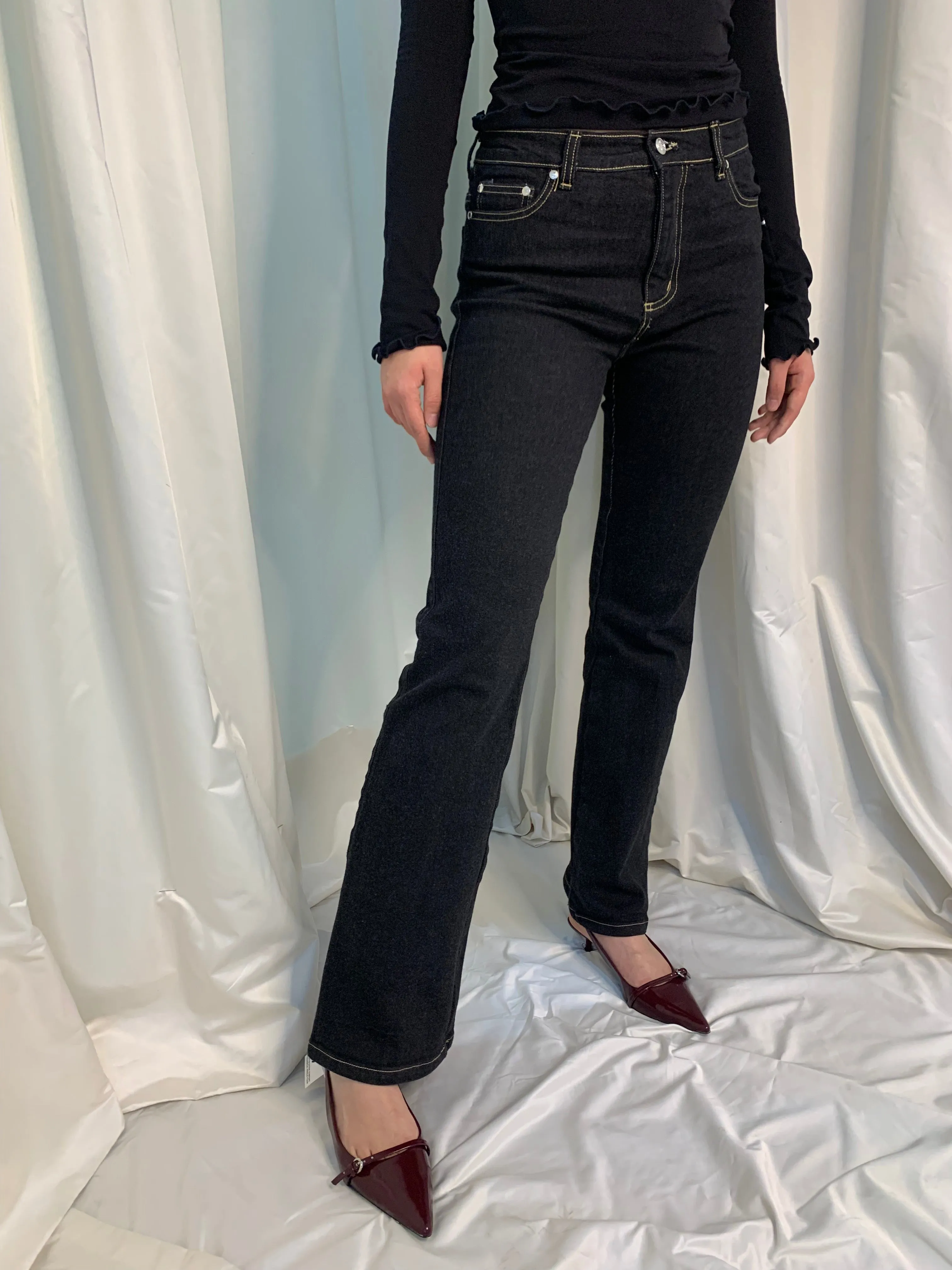 True Boot Leg. 1989. Low Rise. Stretch. Black Denim.