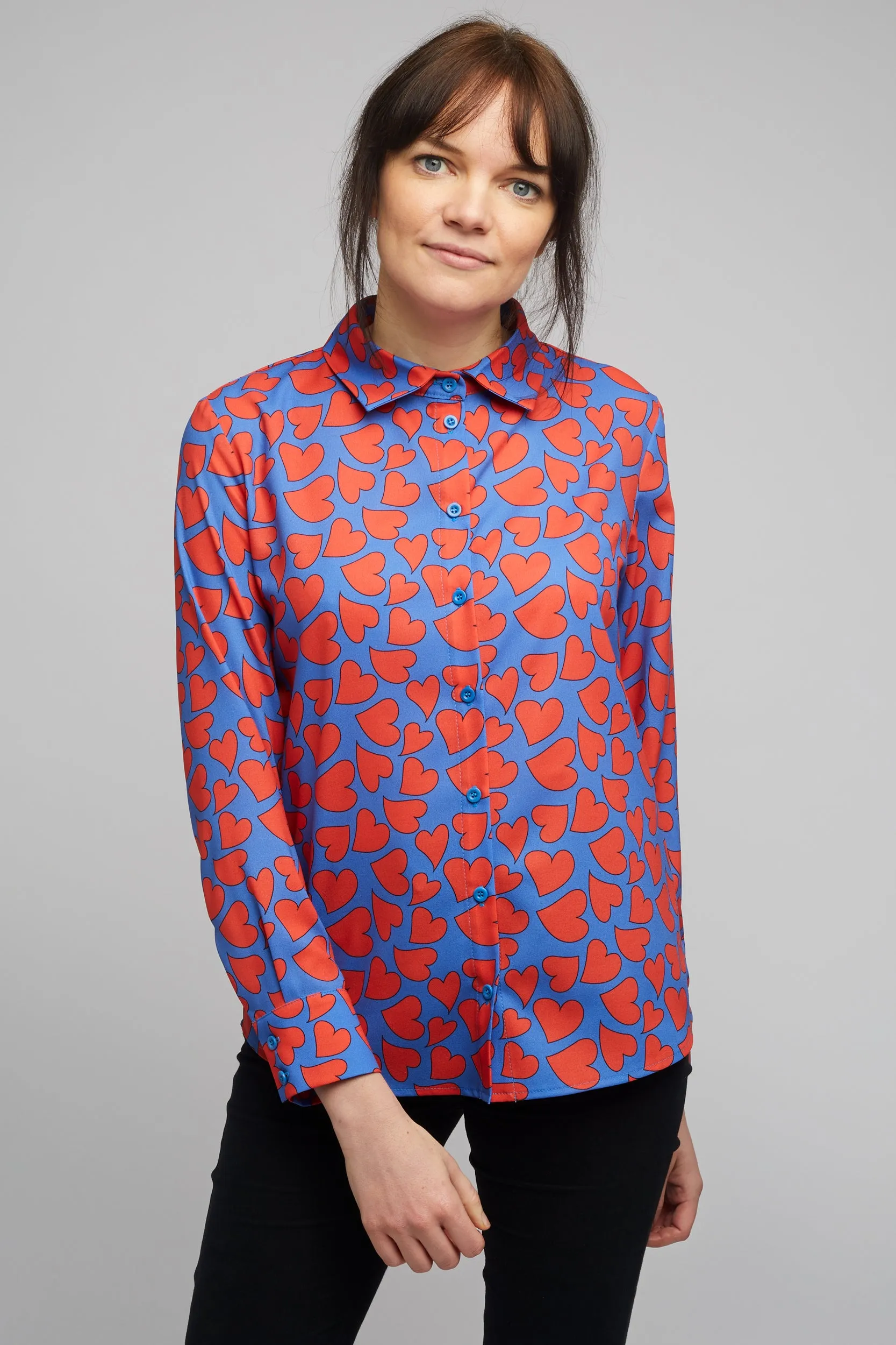 Women's Classic Long Sleeve Shirt in Heart Print