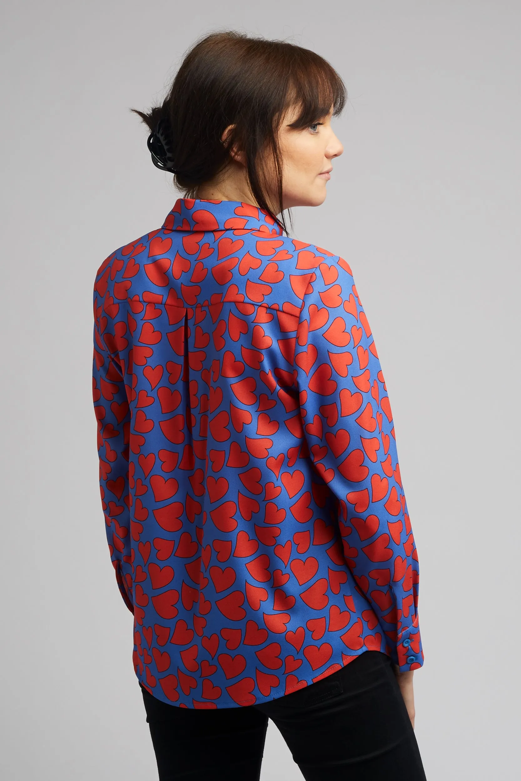 Women's Classic Long Sleeve Shirt in Heart Print